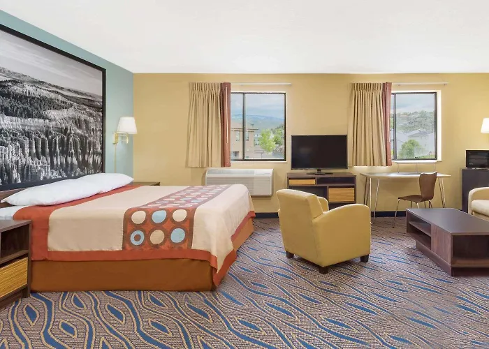 Super 8 By Wyndham Cedar City